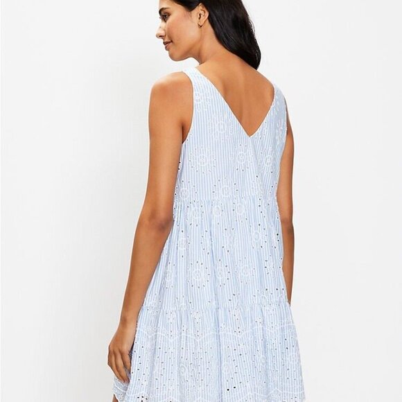SOLD…Ann Taylor Loft Eyelet Striped Tiered Swing Dress Blue & White Size L NEW - Picture 2 of 16